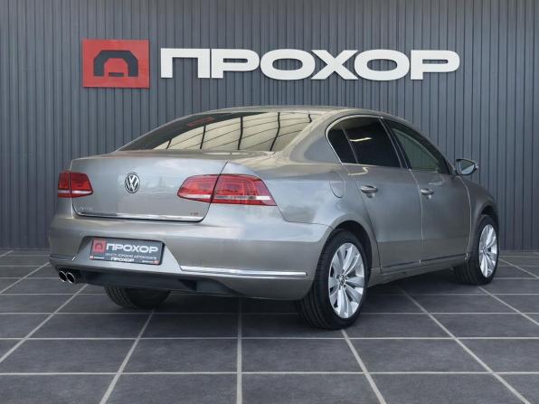 Volkswagen Passat B7 с пробегом 2012 года, цена 1 167 000 рублей, 187002 км, седан, Автокод Объявления