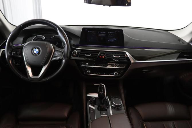 BMW 5 серии VII (G30/G31/G38) с пробегом 2018 года, цена 3 439 990 рублей, 195253 км, седан, Автокод Объявления