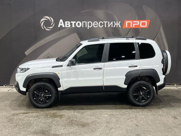 Lada (ВАЗ) Niva Travel I с пробегом 2023 года, цена 944 000 рублей, 45421 км, внедорожник, Автокод Объявления