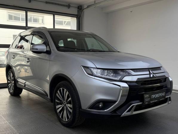 Mitsubishi Outlander III Рестайлинг 3 с пробегом 2018 года, цена 2 499 000 рублей, 66953 км, внедорожник, Автокод Объявления
