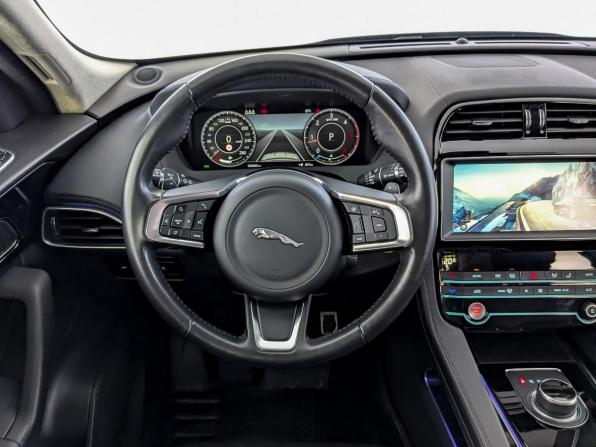 Jaguar F-Pace I с пробегом 2019 года, цена 3 670 000 рублей, 65060 км, внедорожник, Автокод Объявления