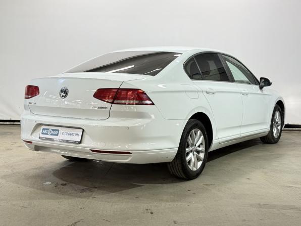 Volkswagen Passat B8 с пробегом 2016 года, цена 1 399 000 рублей, 210578 км, седан, Автокод Объявления