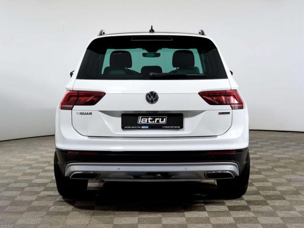 Volkswagen Tiguan II с пробегом 2020 года, цена 2 698 000 рублей, 146252 км, внедорожник, Автокод Объявления