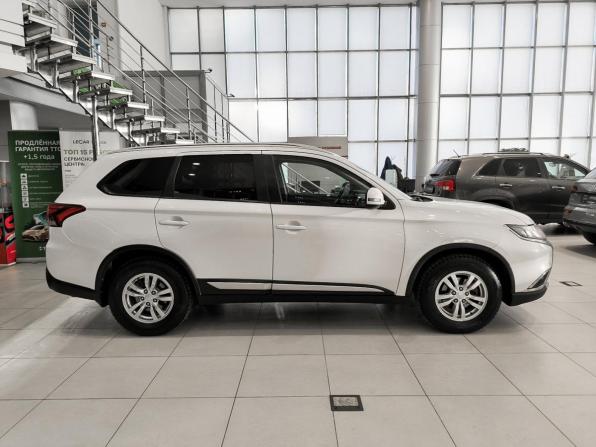 Mitsubishi Outlander III Рестайлинг 2 с пробегом 2016 года, цена 1 399 000 рублей, 236513 км, внедорожник, Автокод Объявления