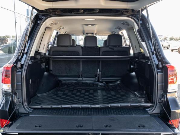 Toyota Land Cruiser 200 Series Рестайлинг 2 с пробегом 2019 года, цена 7 699 000 рублей, 134154 км, внедорожник, Автокод Объявления