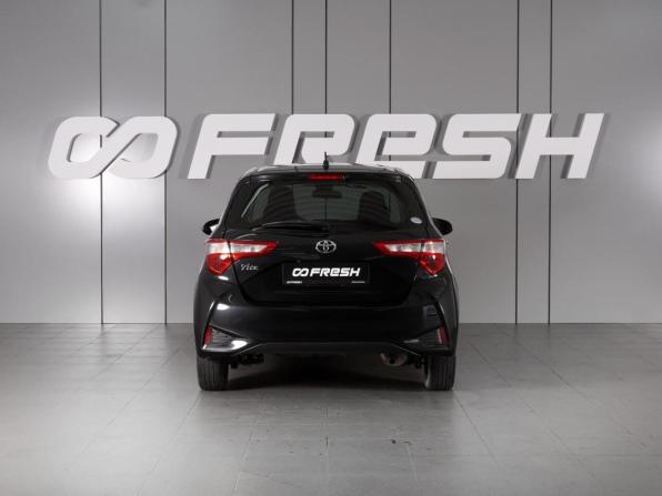 Toyota Vitz III (XP130) Рестайлинг 2 с пробегом 2018 года, цена 1 155 000 рублей, 102748 км, хэтчбек, Автокод Объявления