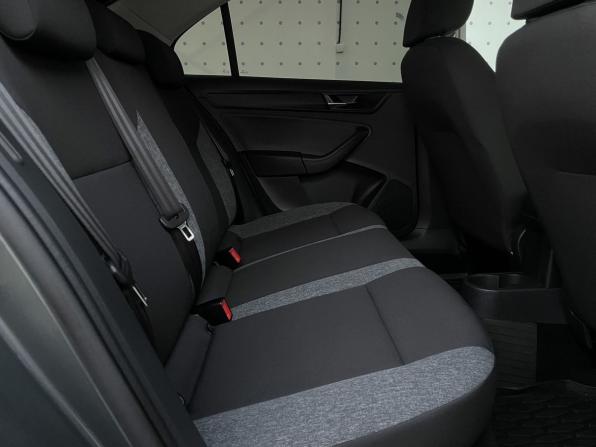 Skoda Rapid II с пробегом 2021 года, цена 1 570 000 рублей, 65189 км, лифтбек, Автокод Объявления