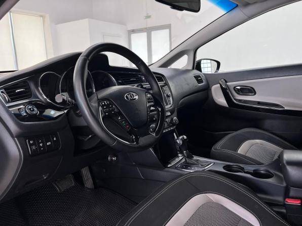 Kia Ceed II Рестайлинг с пробегом 2017 года, цена 1 390 000 рублей, 146226 км, универсал, Автокод Объявления
