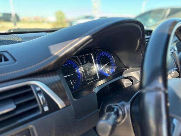 Toyota Camry VII (XV50) Рестайлинг с пробегом 2015 года, цена 1 695 000 рублей, 154431 км, седан, Автокод Объявления