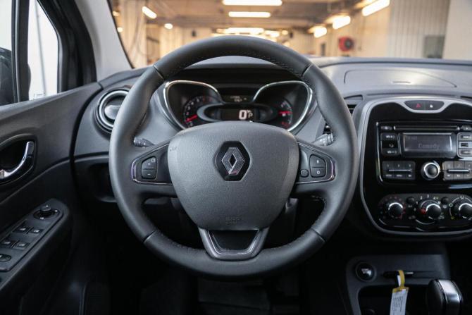 Renault Kaptur I с пробегом 2017 года, цена 1 298 000 рублей, 117300 км, внедорожник, Автокод Объявления