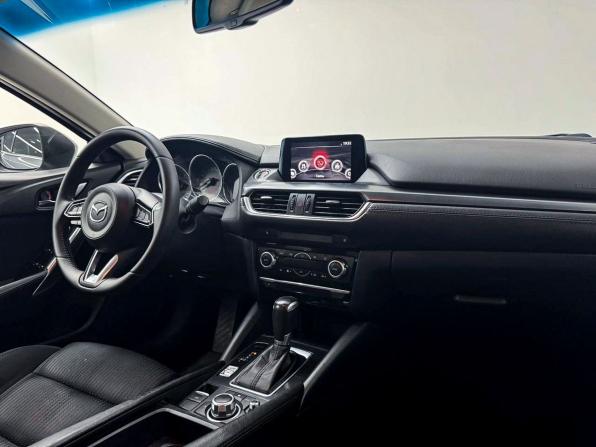 Mazda 6 III (GJ) Рестайлинг с пробегом 2017 года, цена 1 899 000 рублей, 125300 км, седан, Автокод Объявления