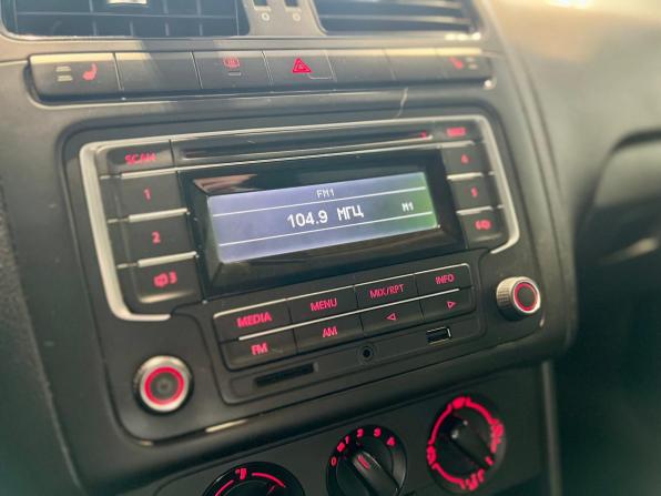 Volkswagen Polo V с пробегом 2013 года, цена 750 000 рублей, 138000 км, седан, Автокод Объявления