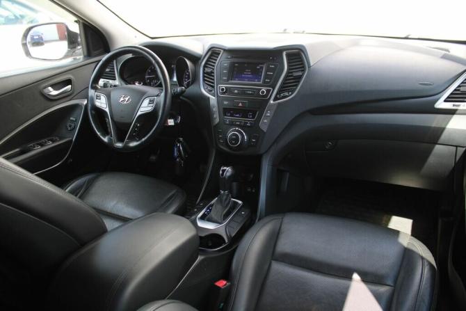 Hyundai Santa Fe III Рестайлинг с пробегом 2017 года, цена 1 790 000 рублей, 176000 км, внедорожник, Автокод Объявления