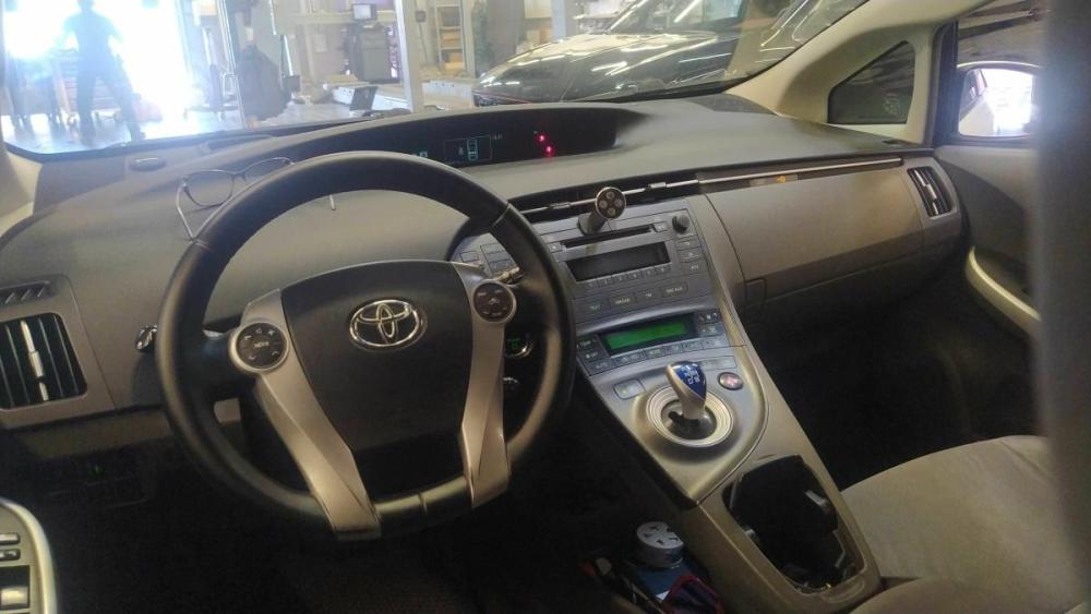 Toyota Prius III (XW30) Санкт-Петербург  - изображение 6