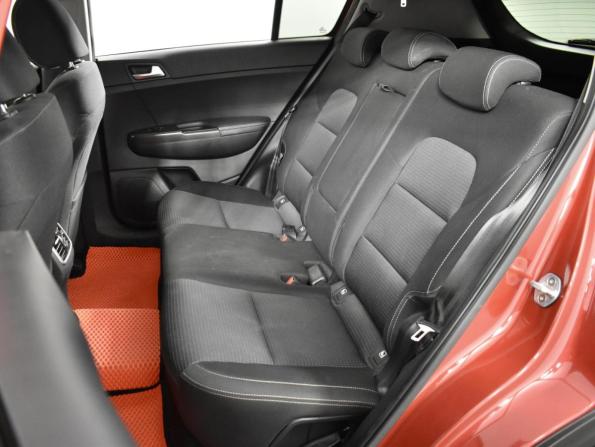 Kia Sportage IV Рестайлинг с пробегом 2019 года, цена 2 199 900 рублей, 139333 км, внедорожник, Автокод Объявления