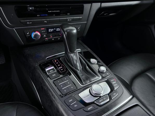 Audi A6 IV (C7) Рестайлинг с пробегом 2017 года, цена 1 765 000 рублей, 268533 км, седан, Автокод Объявления