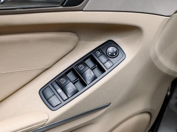 Mercedes-Benz M-Класс II (W164) Рестайлинг с пробегом 2008 года, цена 1 575 000 рублей, 178579 км, внедорожник, Автокод Объявления