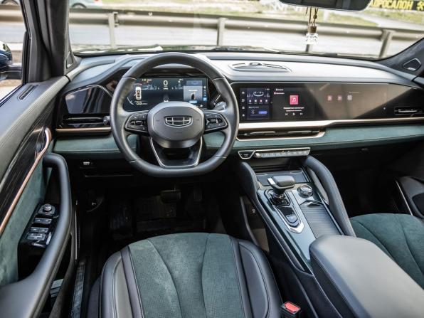Geely Monjaro I с пробегом 2024 года, цена 3 498 000 рублей, 20551 км, внедорожник, Автокод Объявления