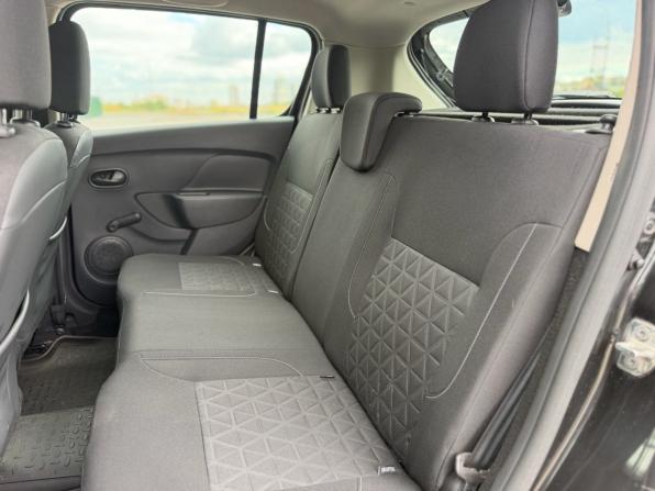 Renault Sandero II с пробегом 2017 года, цена 1 120 000 рублей, 69900 км, хэтчбек, Автокод Объявления