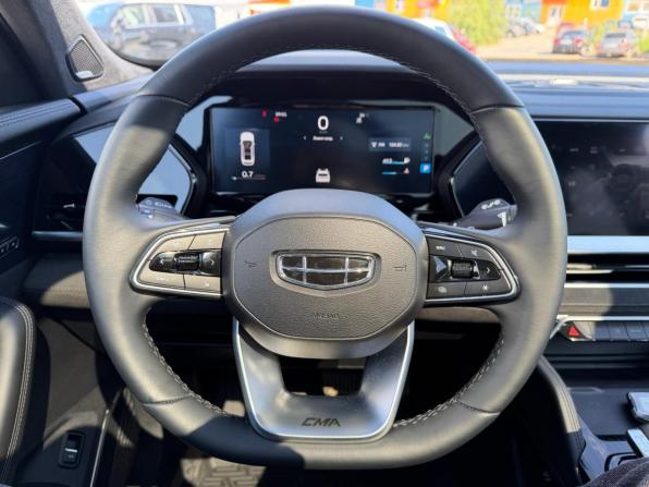 Geely Monjaro I с пробегом 2025 года, цена 3 950 000 рублей, 7414 км, внедорожник, Автокод Объявления