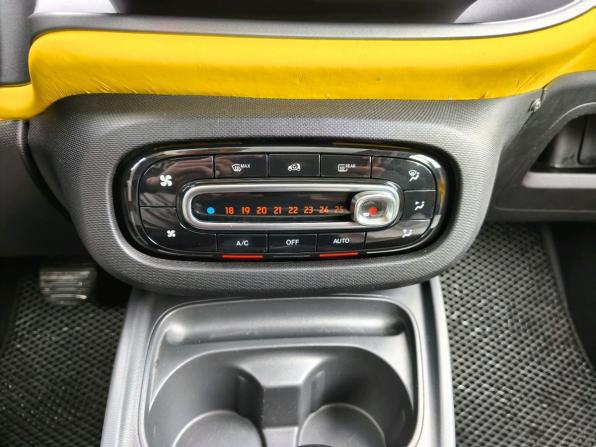 Smart Fortwo III с пробегом 2018 года, цена 1 299 000 рублей, 60000 км, хэтчбек, Автокод Объявления