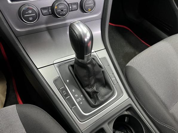 Volkswagen Golf VII с пробегом 2014 года, цена 1 399 000 рублей, 119000 км, хэтчбек, Автокод Объявления