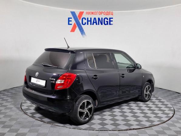 Skoda Fabia II Рестайлинг с пробегом 2012 года, цена 439 000 рублей, 141728 км, хэтчбек, Автокод Объявления