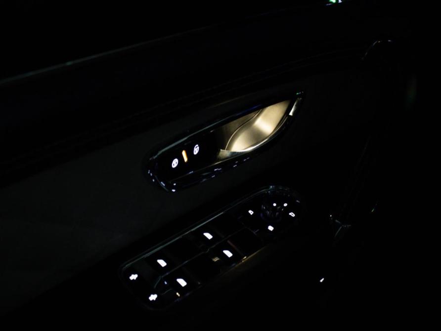 Bentley Bentayga I Москва  - изображение 31
