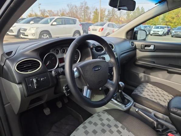 Ford Focus II Рестайлинг с пробегом 2009 года, цена 382 000 рублей, 226263 км, хэтчбек, Автокод Объявления