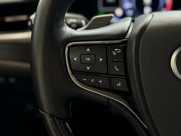 Lexus ES VII с пробегом 2020 года, цена 3 999 000 рублей, 137769 км, седан, Автокод Объявления
