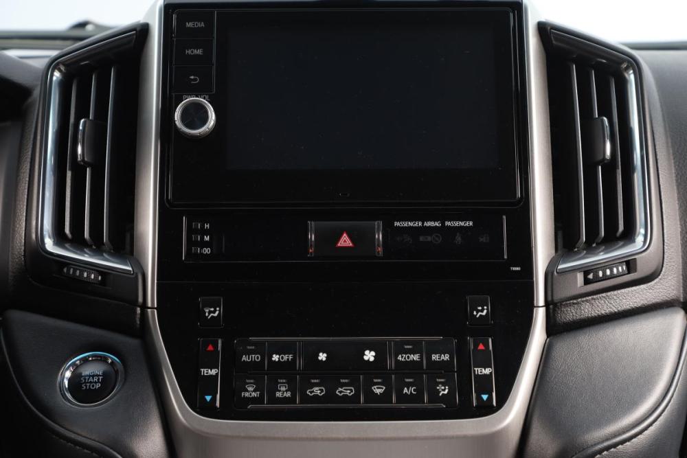 Toyota Land Cruiser 200 Series Рестайлинг 2 Новосибирск  - изображение 11