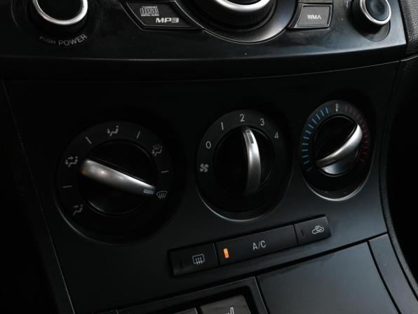 Mazda 3 II (BL) Рестайлинг с пробегом 2012 года, цена 959 000 рублей, 179763 км, седан, Автокод Объявления