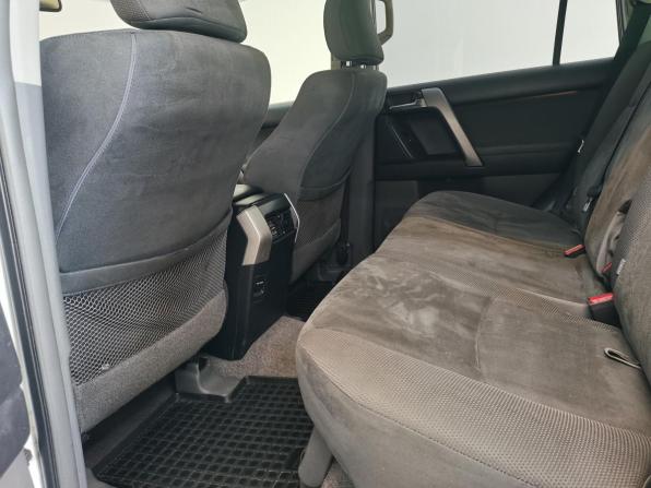 Toyota Land Cruiser Prado 150 Series с пробегом 2010 года, цена 2 390 000 рублей, 334320 км, внедорожник, Автокод Объявления