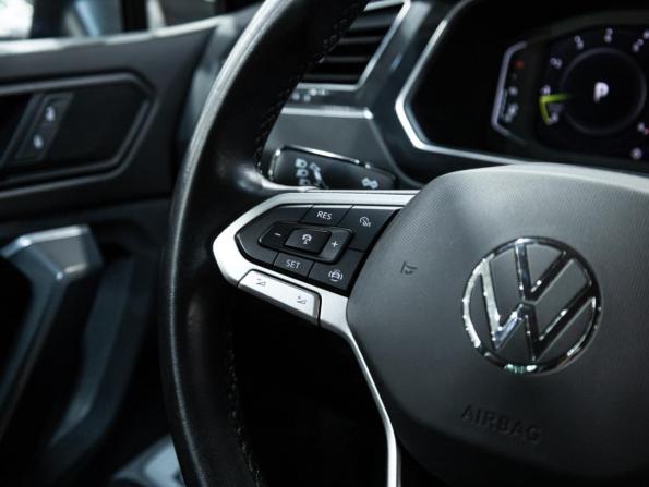 Volkswagen Tiguan II Рестайлинг с пробегом 2022 года, цена 3 500 000 рублей, 38073 км, внедорожник, Автокод Объявления