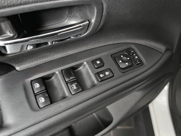 Mitsubishi Outlander III Рестайлинг 2 с пробегом 2017 года, цена 1 888 000 рублей, 142638 км, внедорожник, Автокод Объявления
