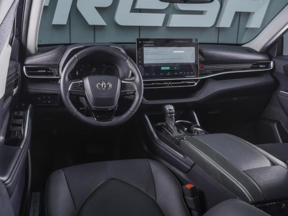 Toyota Highlander IV (XU70) с пробегом 2026 года, цена 5 550 000 рублей, 56 км, внедорожник, Автокод Объявления