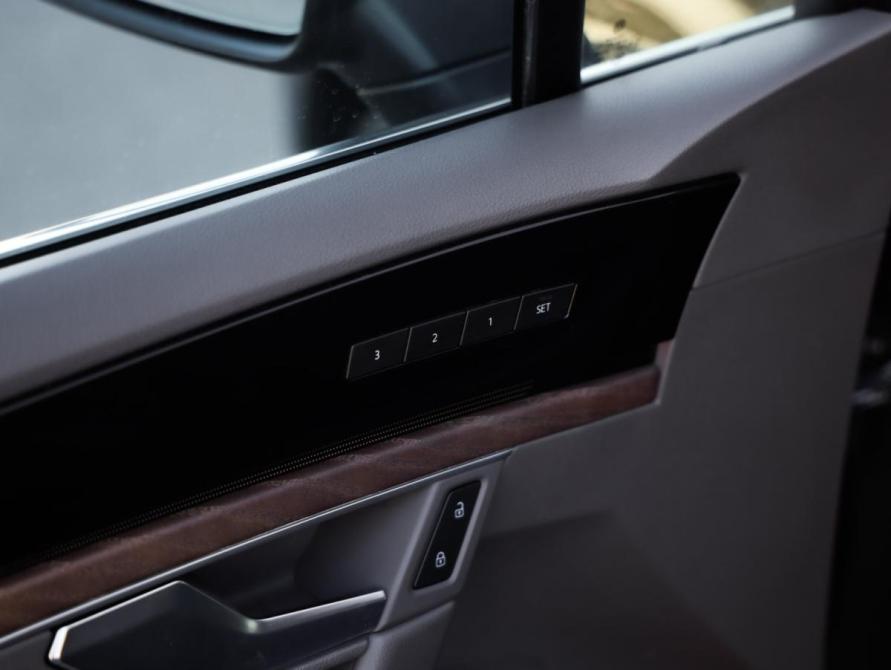 Volkswagen Touareg III Санкт-Петербург  - изображение 25
