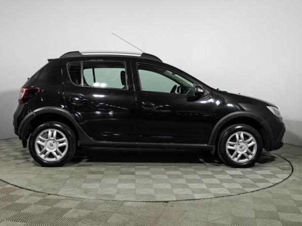 Renault Sandero II Рестайлинг с пробегом 2020 года, цена 899 585 рублей, 116322 км, хэтчбек, Автокод Объявления