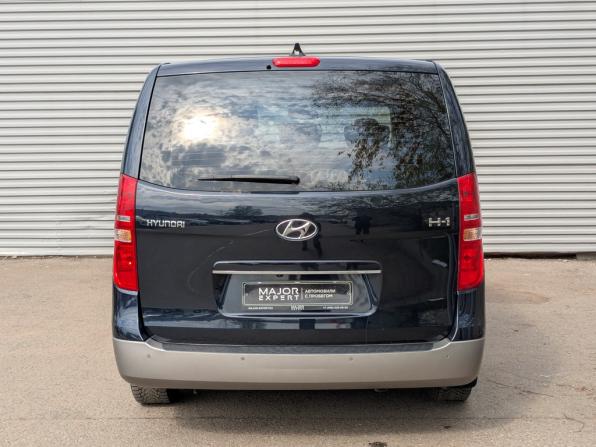 Hyundai H-1 II Рестайлинг 2 с пробегом 2021 года, цена 3 775 000 рублей, 73071 км, минивэн, Автокод Объявления