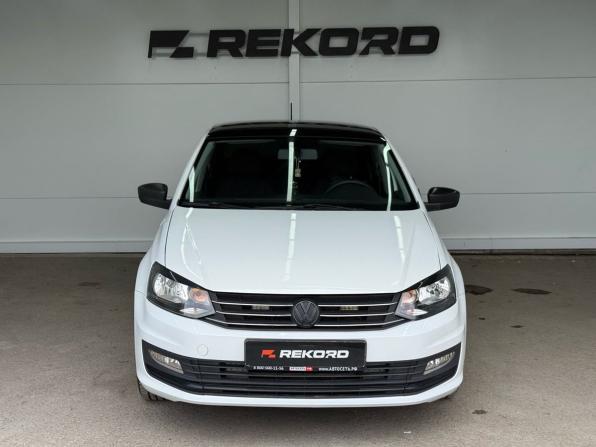 Volkswagen Polo V Рестайлинг с пробегом 2017 года, цена 739 000 рублей, 142788 км, седан, Автокод Объявления