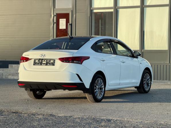 Hyundai Solaris II Рестайлинг с пробегом 2021 года, цена 1 700 000 рублей, 29226 км, седан, Автокод Объявления