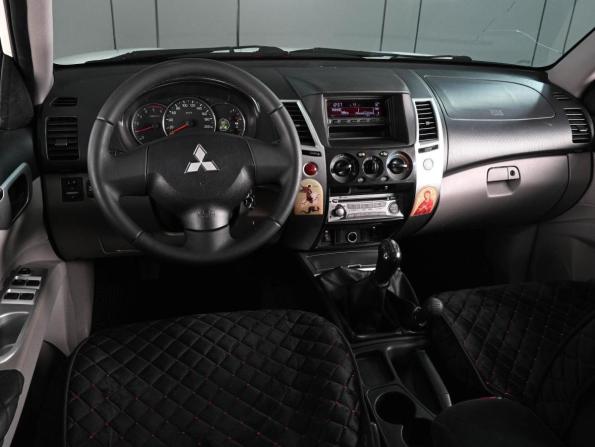 Mitsubishi Pajero Sport II с пробегом 2010 года, цена 1 359 000 рублей, 261567 км, внедорожник, Автокод Объявления