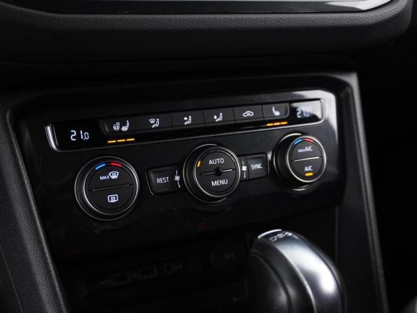 Volkswagen Tiguan II с пробегом 2018 года, цена 2 888 444 рубля, 111568 км, внедорожник, Автокод Объявления