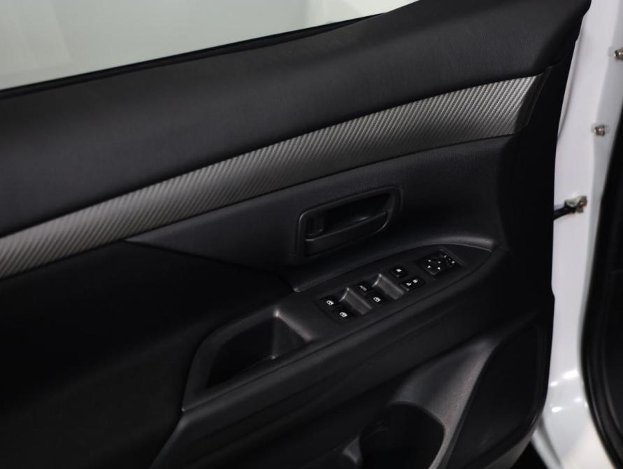 Mitsubishi Outlander III Рестайлинг 2 Санкт-Петербург  - изображение 20
