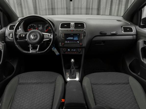 Volkswagen Polo V Рестайлинг с пробегом 2019 года, цена 1 250 000 рублей, 162019 км, седан, Автокод Объявления