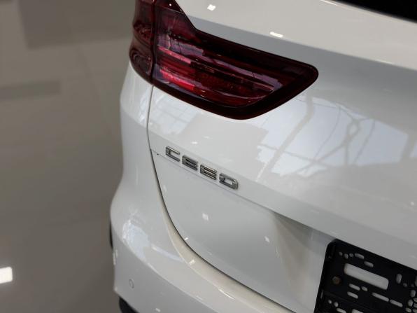 Kia Ceed III с пробегом 2021 года, цена 2 199 000 рублей, 73000 км, универсал, Автокод Объявления