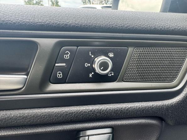 Volkswagen Touareg II с пробегом 2011 года, цена 1 709 000 рублей, 222062 км, внедорожник, Автокод Объявления