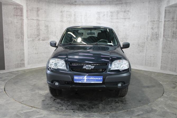 Chevrolet Niva I Рестайлинг с пробегом 2018 года, цена 727 000 рублей, 113887 км, внедорожник, Автокод Объявления