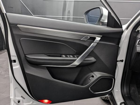 Geely Atlas Pro с пробегом 2022 года, цена 1 970 000 рублей, 40996 км, внедорожник, Автокод Объявления