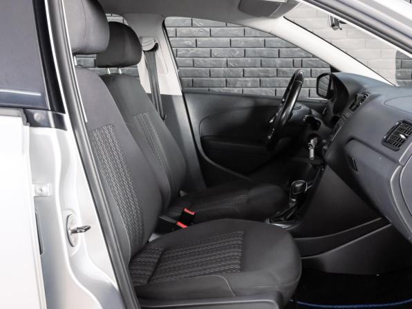 Volkswagen Polo V Рестайлинг с пробегом 2017 года, цена 1 130 000 рублей, 174512 км, седан, Автокод Объявления